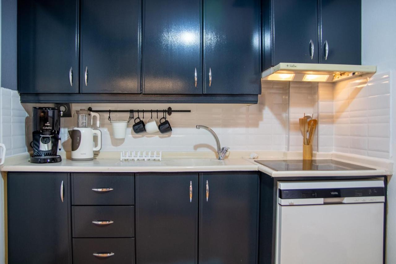 Amazing Flat Near The Coast With A Delightful Shared Terrace Close To Public Transportation In Karsiyaka Измир Екстериор снимка