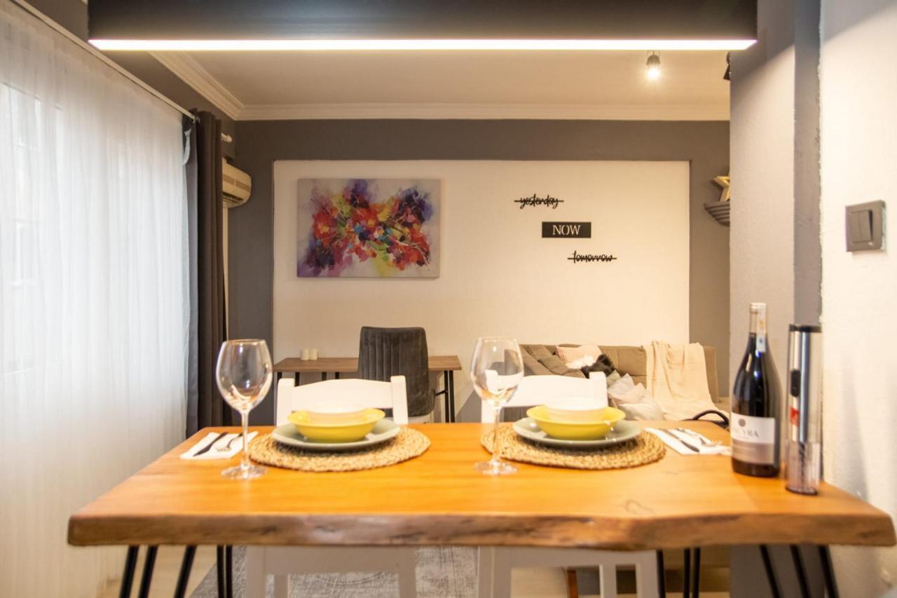 Amazing Flat Near The Coast With A Delightful Shared Terrace Close To Public Transportation In Karsiyaka Измир Екстериор снимка